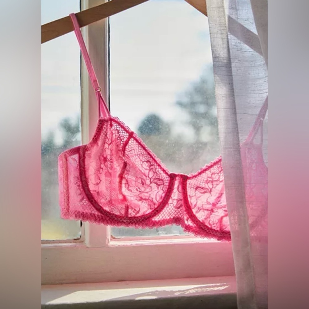 NWOT Free People Intimately Lace Underwire Bra Pink Size 32C - Picture 3 of 10